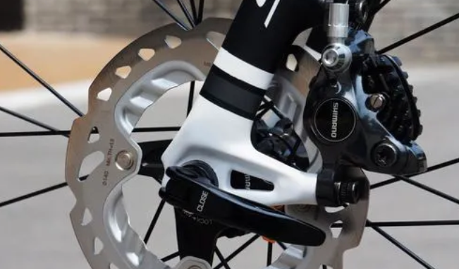 Rim brake or disc brake, which one is better?